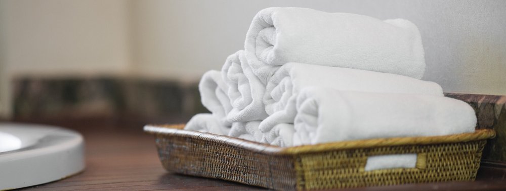 Skládání použitých ručníků