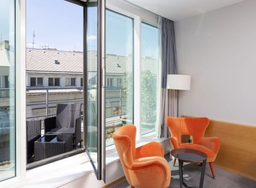 K+K Hotel Fenix se nachází v malebných uličkách historického centra Prahy