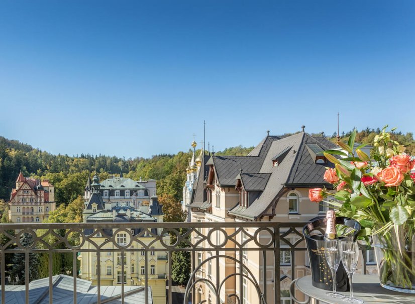 Karlovy Vary – pohoda a elegance uprostřed malebných lesů