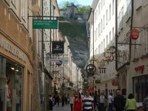Getreidegasse: Tepající srdce Salzburgu a tajné tipy