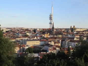 Láska na první pohled: Žižkovská věž, romantické místo pro váš příběh