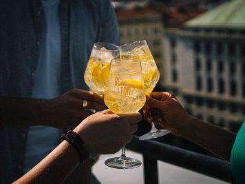 Zážitek pro všechny smysly: Prohlídka a degustace v Becherovka Museum v Karlových Varech