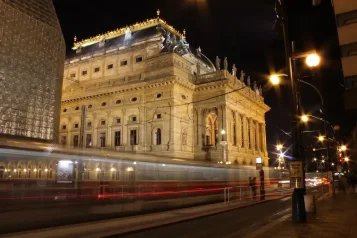 5 Důvodů, Proč Navštívit Národní Divadlo v Praze