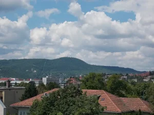 Rozhledna János-hegy v Budapešti: Tipy na výlet a památky Rozhledna János-hegy v Budapešti: Tipy na výlet a památky