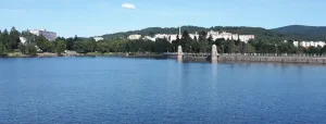 Vodní Nádrž Mšeno: Klenot v Srdci České Přírody, Který Nesmíte Minout!