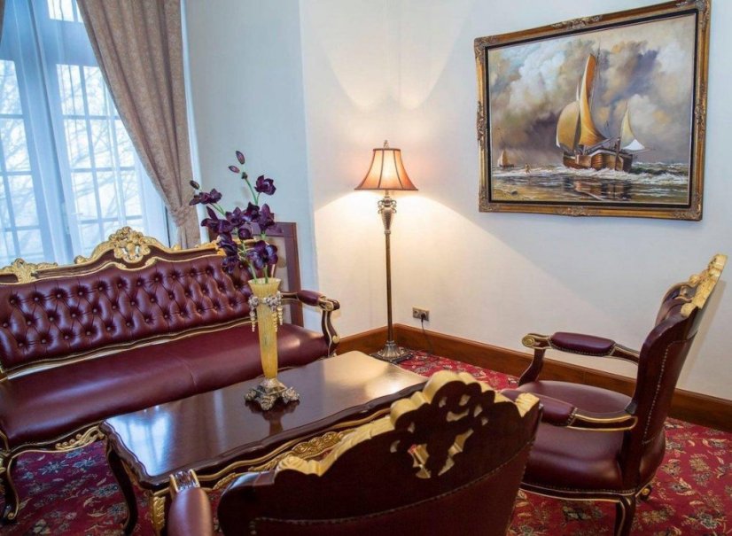 Romantický Chateau Zbiroh na půli cesty mezi Prahou a Plzní 