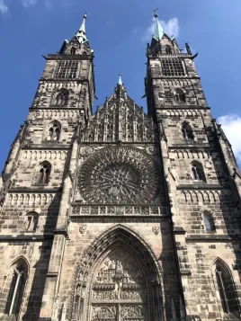 Objevte Klenot Norimberku: Lorenzkirche, Kostel sv. Vavřince