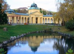 Moderní lázeňský hotel a vinařský ráj u Vídně