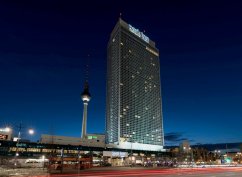 Ubytování ve nejvyšším hotelu v Berlíně –  ve 4* Superior Park Inn by Radisson Berlin Alexanderplatz
