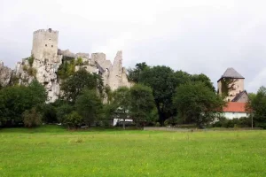 Hrad Weissenstein – pět osudových momentů historie a ubytování v Bavorsku