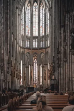 Proč navštívit Katedrálu v Kolíně nad Rýnem: Zajímavosti a tipy