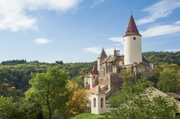 Křivoklát: historie a zajímavosti hradu na půl cesty mezi Prahou a Plzní