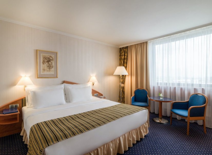 Moderní 4* Panorama Hotel s wellness centrem s výhledem na Prahu