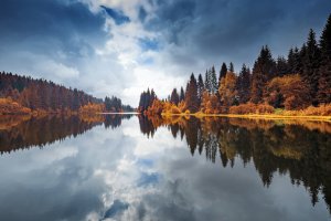Černé jezero: Tajemný klenot Šumavy Černé jezero: Tajemný klenot Šumavy