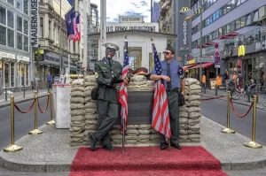 5 důvodů, proč byste měli navštívit Checkpoint Charlie