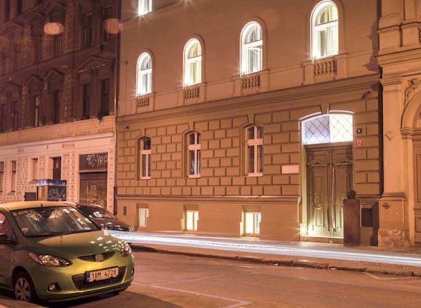 Hotel Pure White má vynikající polohu v centru Prahy