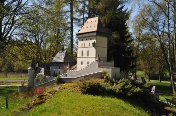 Miniaturpark Boheminium a Průvodce Mariánskými Lázněmi: Tipy na Ubytování a Atrakce"