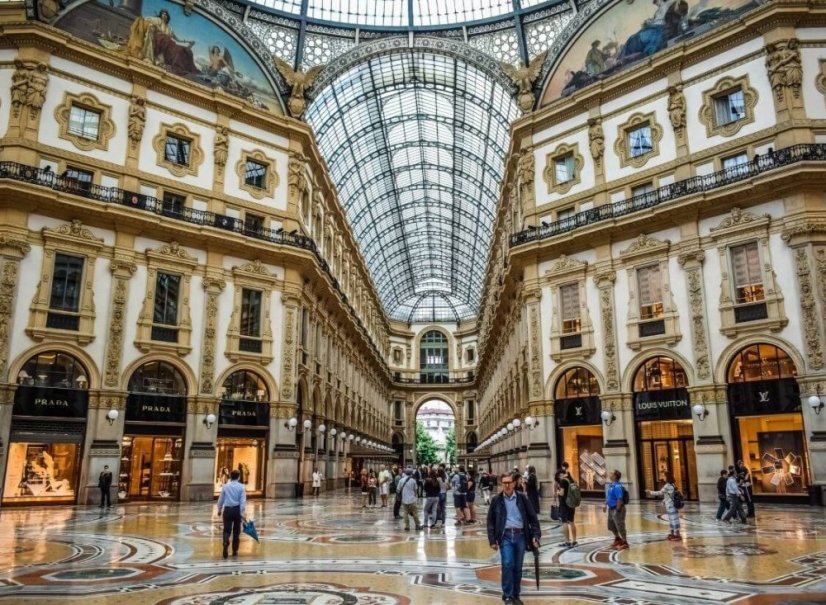 Jedinečné památky a nakupování v Miláně
