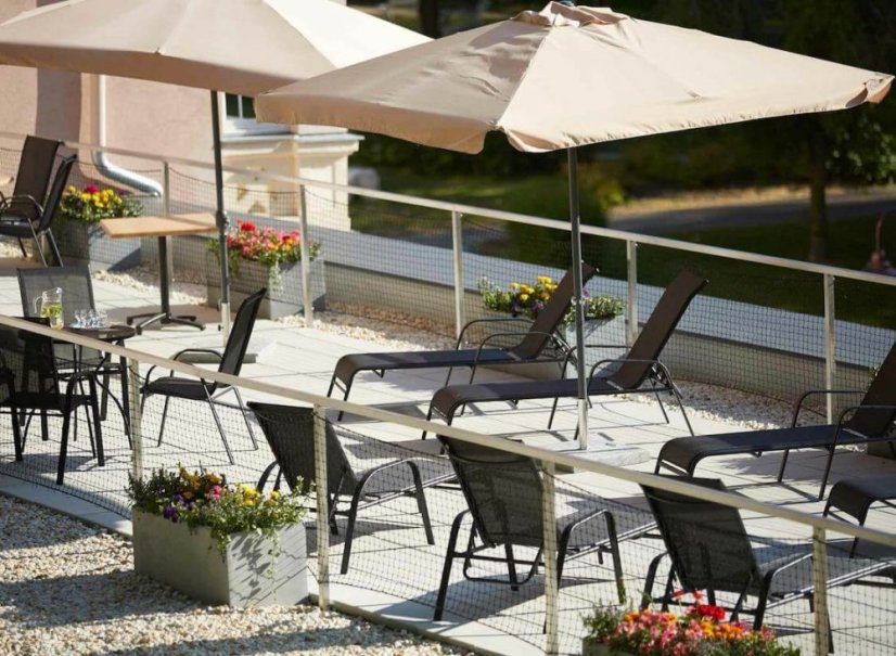 Astoria Wellness Hotel v centru Jáchymova