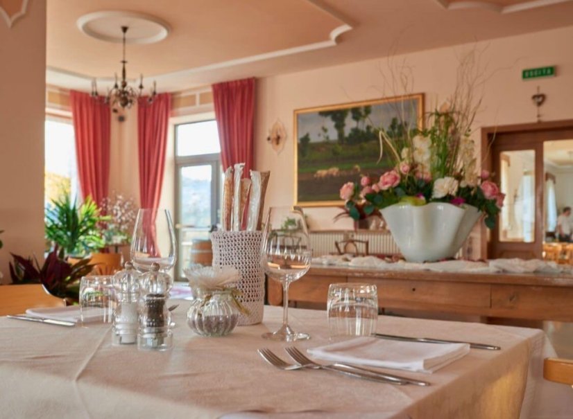 Tradiční hotel Du Lac na břehu jezera Lavarone