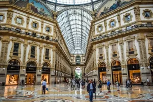 Objevte Galerii Vittorio Emanuele II v Miláně: Průvodce pro návštěvníky