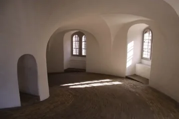 Kulatá věž Rundetaarn: Tipy a Zajímavosti pro Návštěvníky