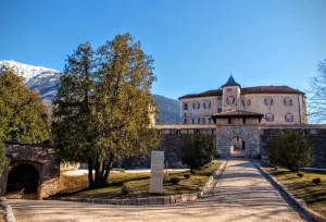 Castel Thun: Magický hrad v Trentinu | Ubytování a tipy