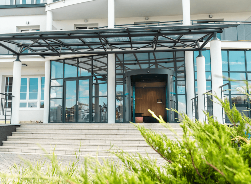 Exteriér hotelu City Inn Olomouc – moderní čtyřhvězdičkový hotel na ulici Brněnská