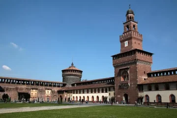 Objevte kouzlo Sforzeského Hradu a jeho okolí: Nezapomenutelný výlet do Milána