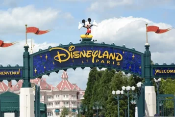 Disneyland Paříž: Atrakce, vstupenky a tipy