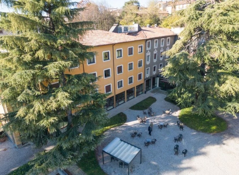 Idylický hotel San Pancrazio mezi Milánem a jezerem Lago di Garda