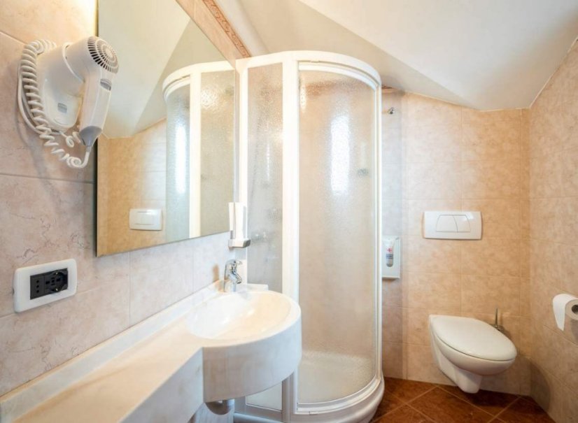 Wellness hotel mezi Dolomity a jezerem Lago di Garda