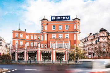 Zážitek pro všechny smysly: Prohlídka a degustace v Becherovka Museum v Karlových Varech