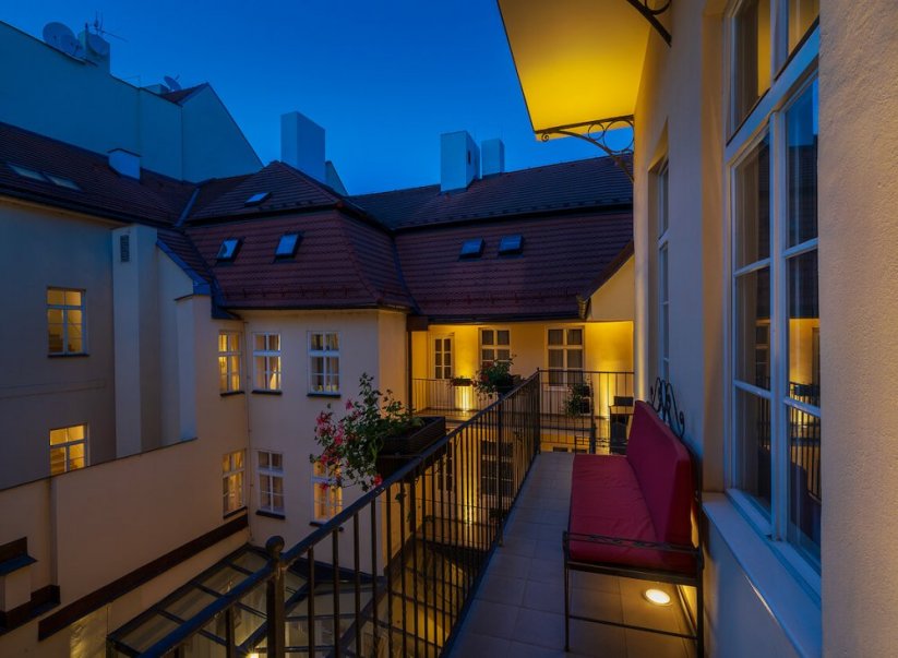 Užijte si romantický pobyt jen pár kroků od Karlova mostu v Hotel Leonardo Praha