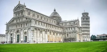 Piazza dei Miracoli: Skrytý poklad Toskánska plný úžasů