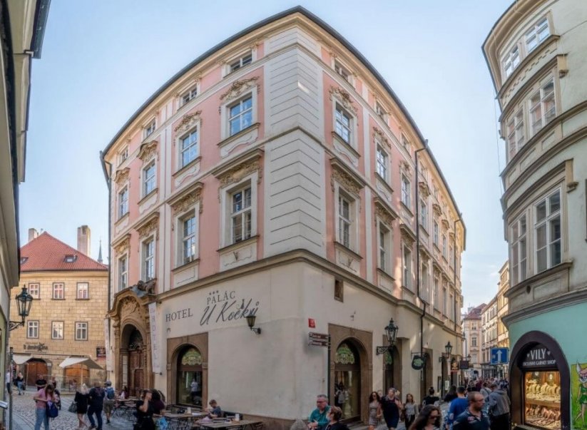 Zažijte Prahu v luxusu: Váš dokonalý hotel mezi Staroměstským náměstím