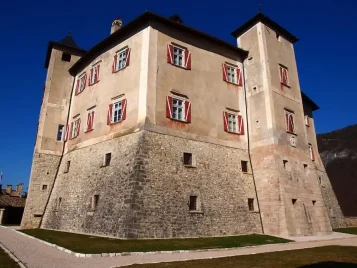 Hrad Beseno: Perla Trentina - Tipy na návštěvu a ubytování