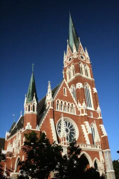 Návštěva Herz-Jesu-Kirche v Grazu: Průvodce, Zajímavosti a Tipů na Ubytování