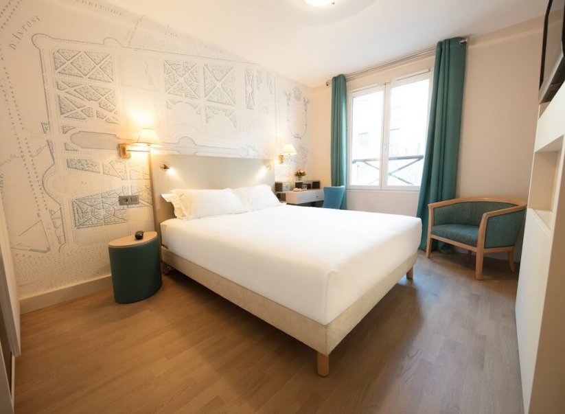 Prvotřídní ubytování v srdci Francie: Komfortní hotel nabízející snadný přístup do centra Paříže i do Versailles