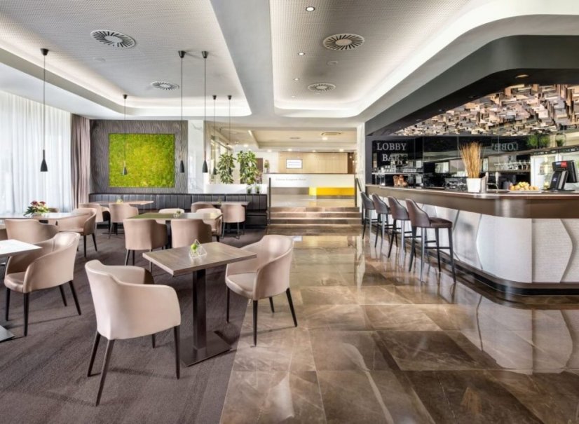 Vítejte v Českých Budějovicích, vítejte v moderním 4* Clarion Congress Hotelu!