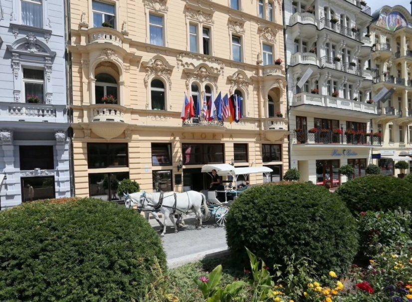 ASTORIA Hotel & Medical Spa v centru Karlových Varů