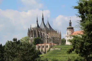 Úchvatná Kutná Hora: Historický Skvost a Moderní Dozvuky Úchvatná Kutná Hora: Historický Skvost a Moderní Dozvuky