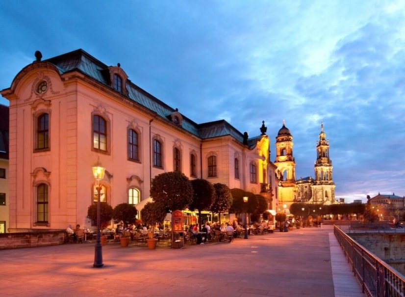Užijte si luxusní pobyt u Frauenkirche v centru Drážďan. Komfortní ubytování a vynikající poloha
