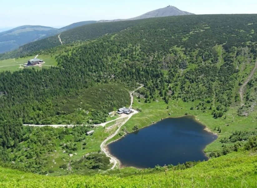 Krkonoše a nádherná příroda v okolí Černé hory