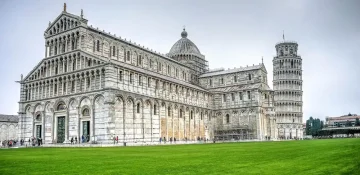 Piazza dei Miracoli: Skrytý poklad Toskánska plný úžasů