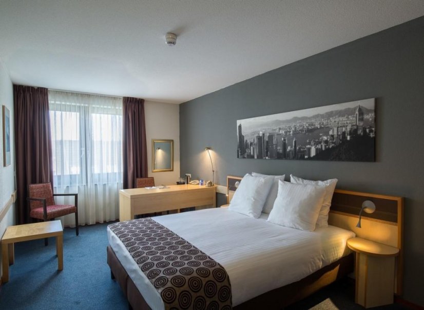 Hotel Rotterdam v srdci přístavního města Rotterdamu