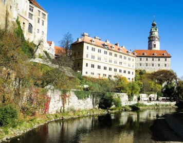 Český Krumlov: Kouzelné město v srdci Jižních Čech plné historie a krásných památek