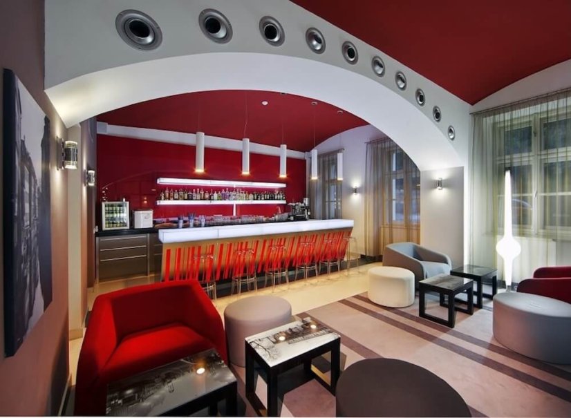 4* Red and Blue Design Hotel: moderní ubytování kousek od Petřína