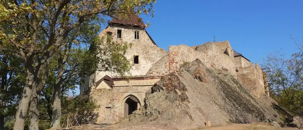 Hrad Točník: Kompletní průvodce