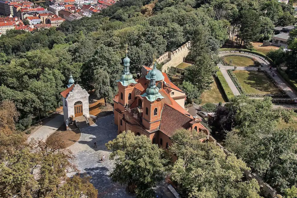 Zajímavosti a tipy o Petřínském parku v Praze